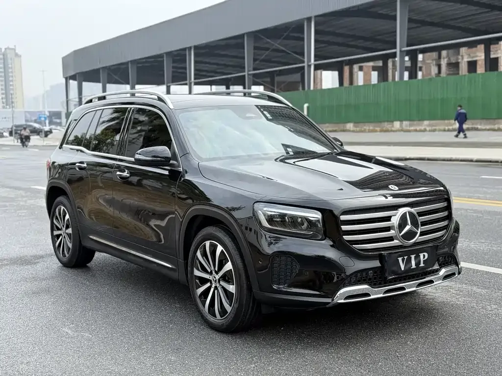 Mercedes-Benz GLB — фото 2