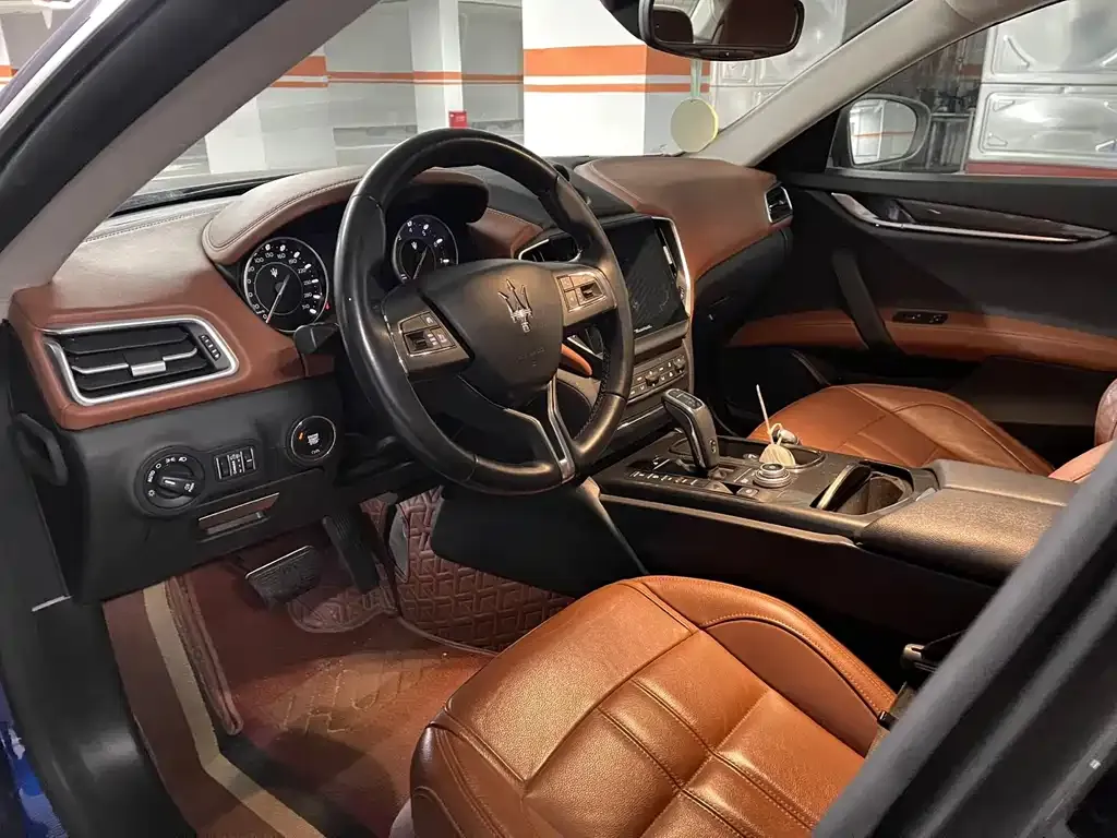 Maserati Ghibli — фото 9