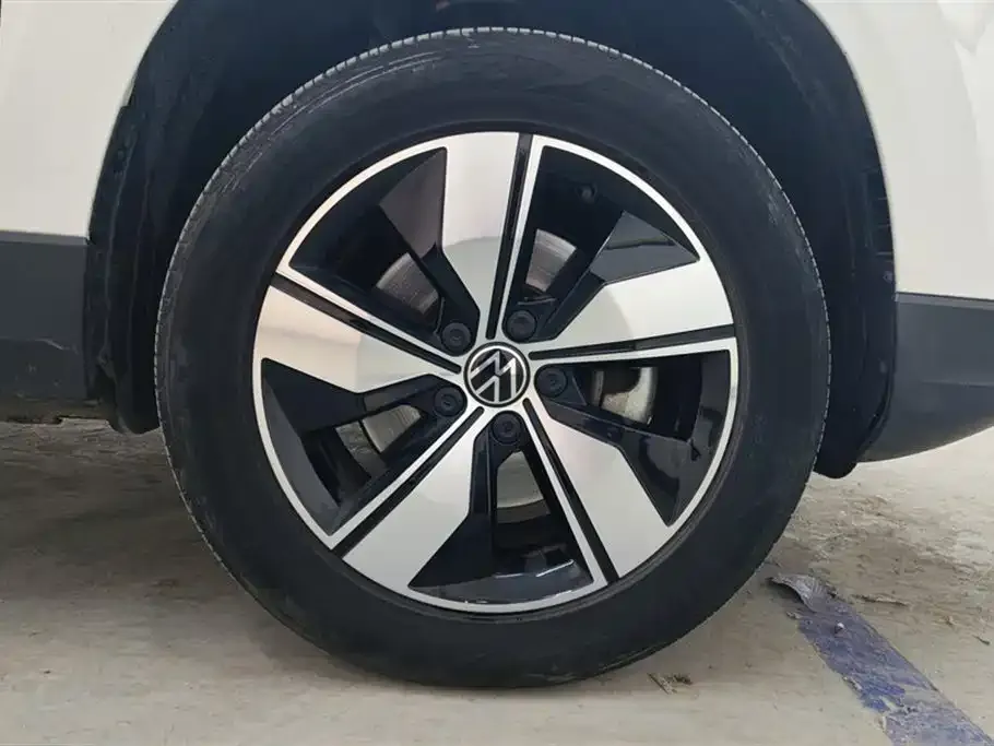 Volkswagen Tharu — фото 6
