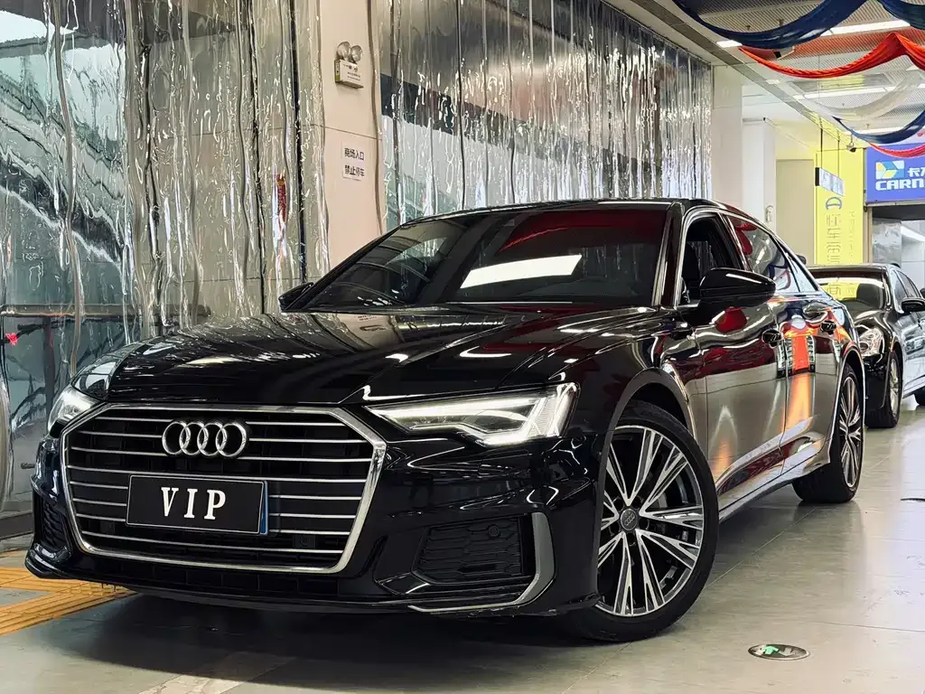 Audi A6L — фото 1
