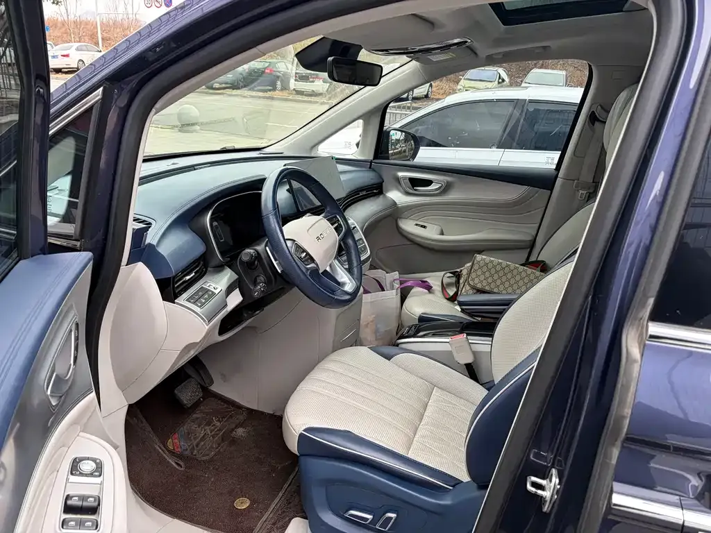 Roewe iMAX8 — фото 5