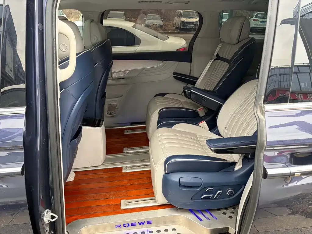 Roewe iMAX8 — фото 3