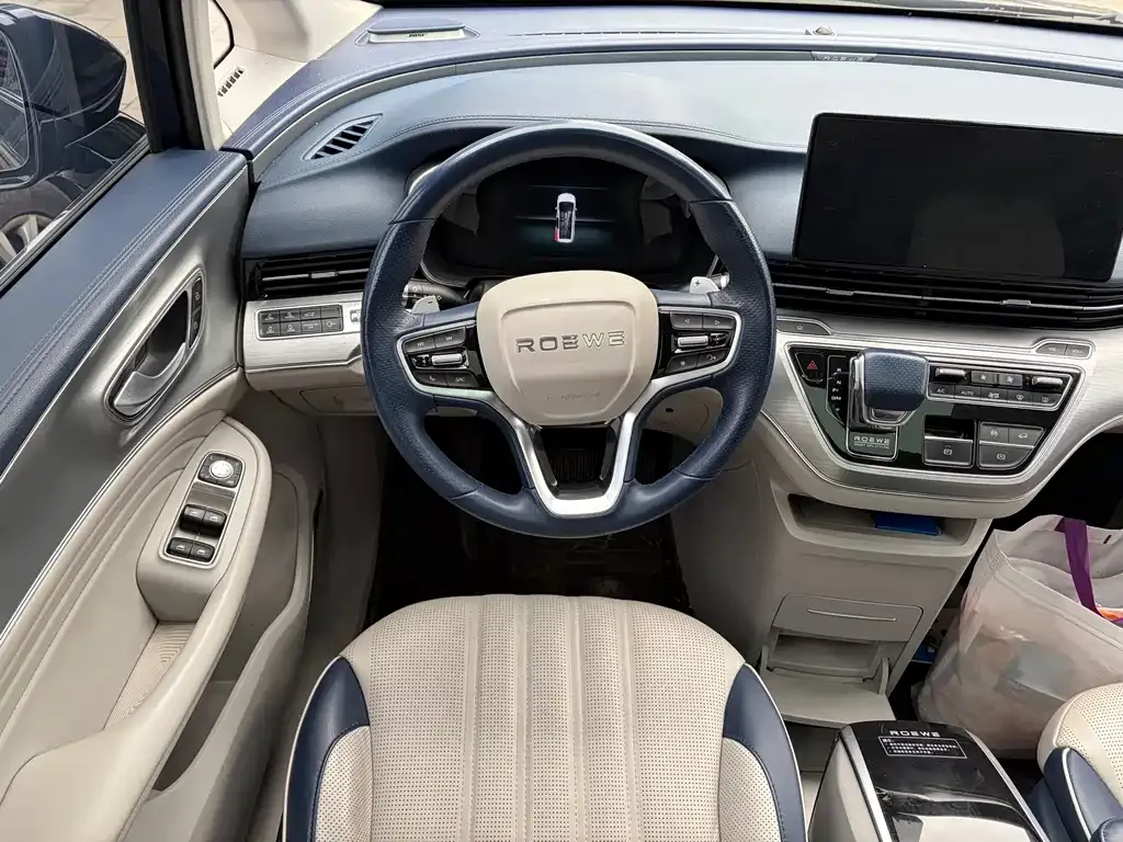 Roewe iMAX8 — фото 8