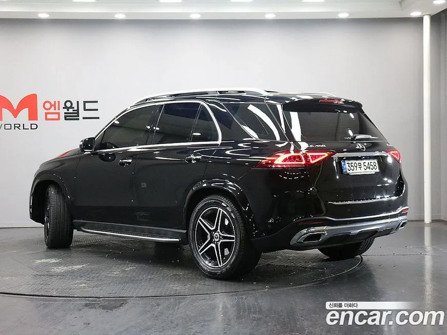 Mercedes-Benz GLE-Class — фото 6