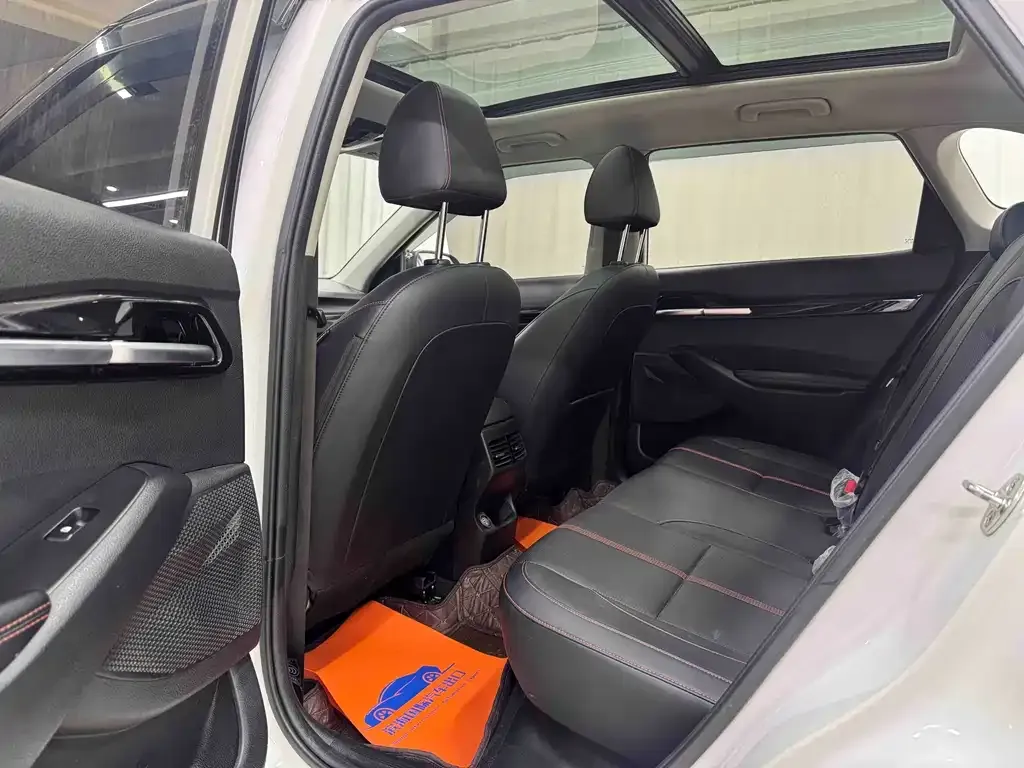 Kia KX3 — фото 4