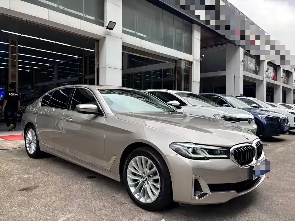 BMW 5 Series — фото 2