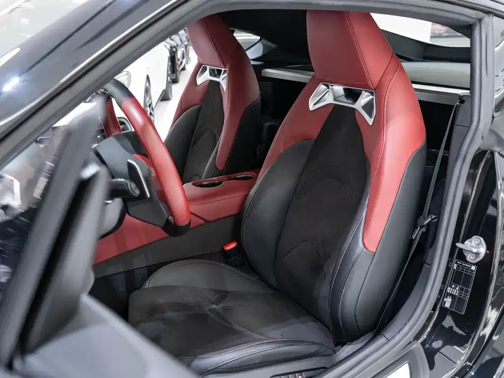 Toyota Supra — фото 2