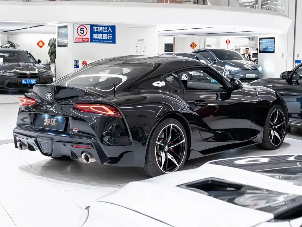 Toyota Supra — фото 6
