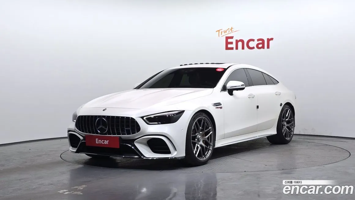 Mercedes-Benz AMG GT — фото 1