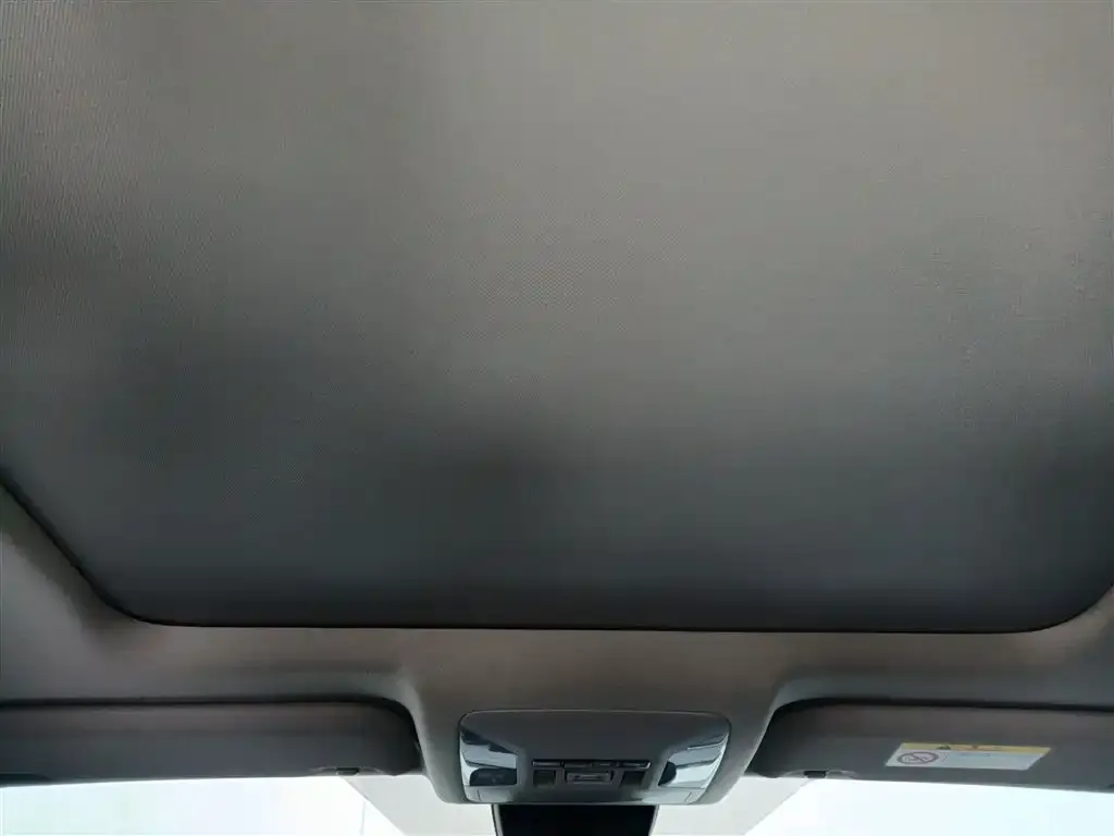 Toyota RAV4 — фото 3
