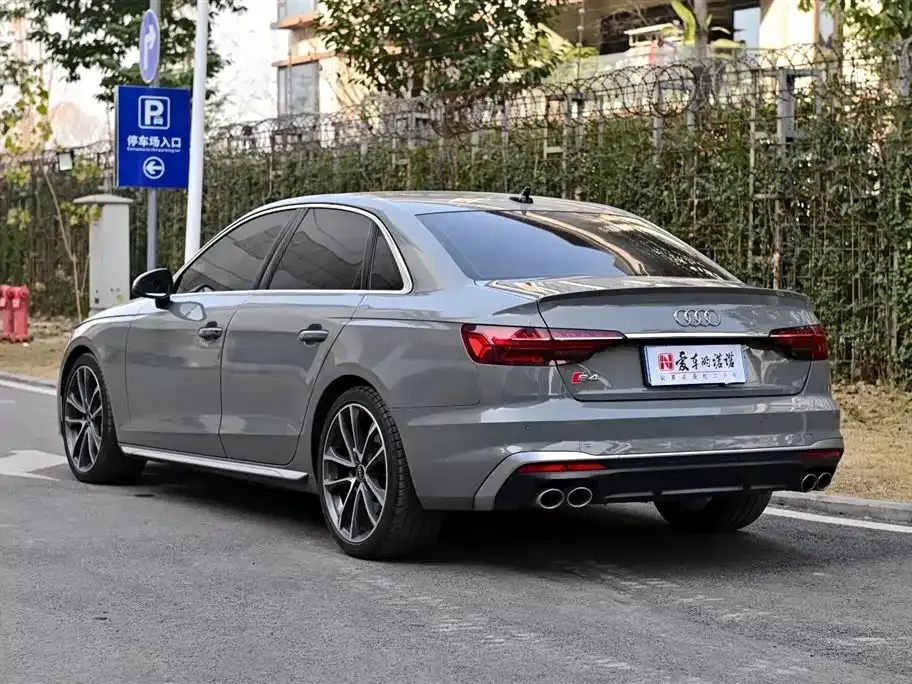 Audi S4 — фото 3