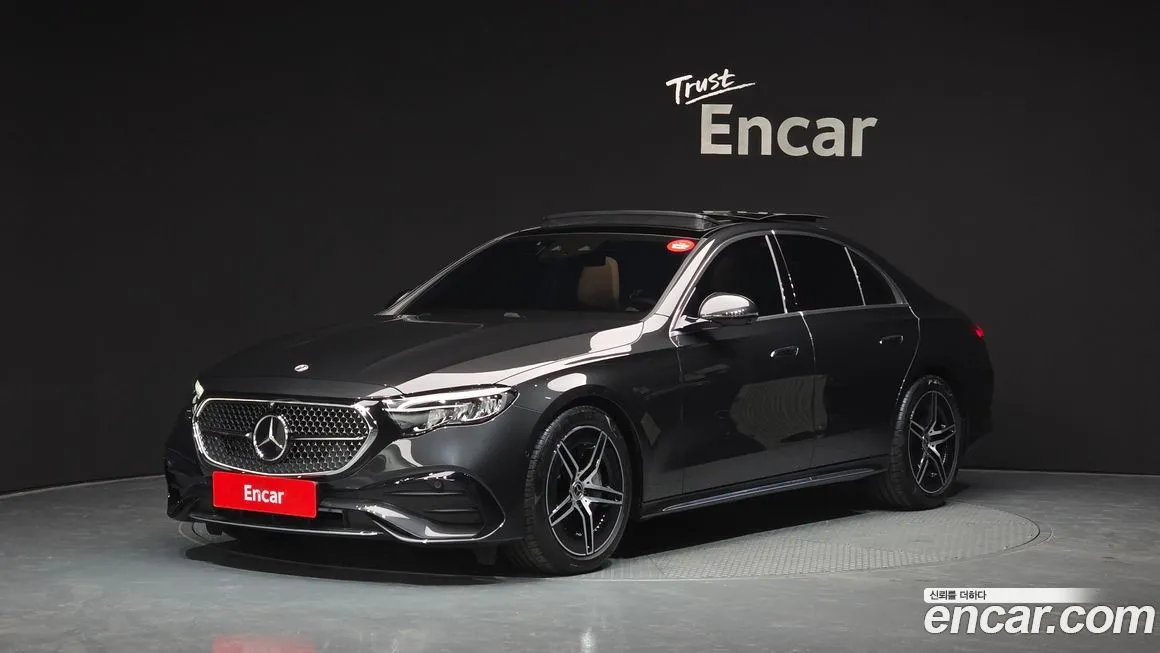Mercedes-Benz E-Class — фото 1
