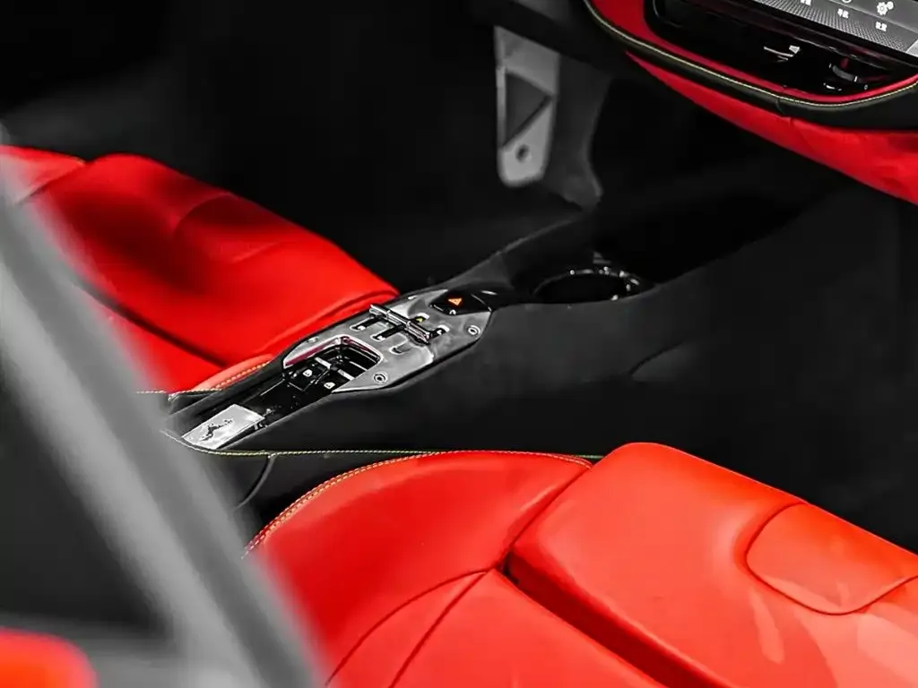 Ferrari SF90 — фото 2