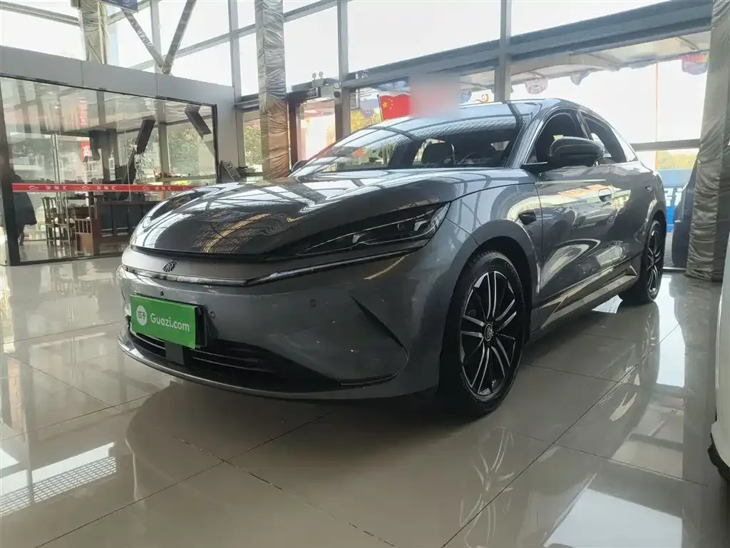 BYD Qin L — фото 9