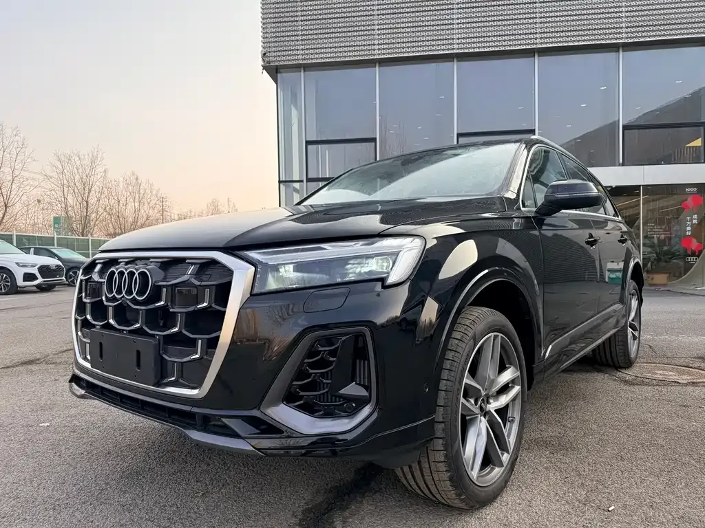 Audi Q7 — фото 2