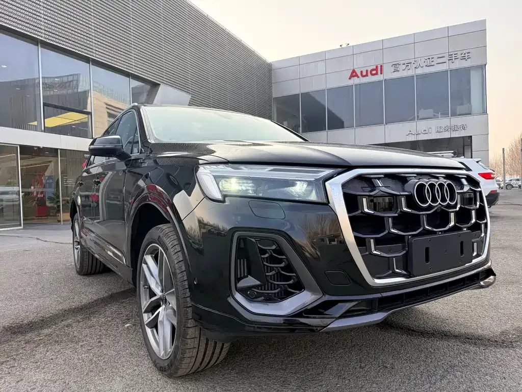 Audi Q7 — фото 3