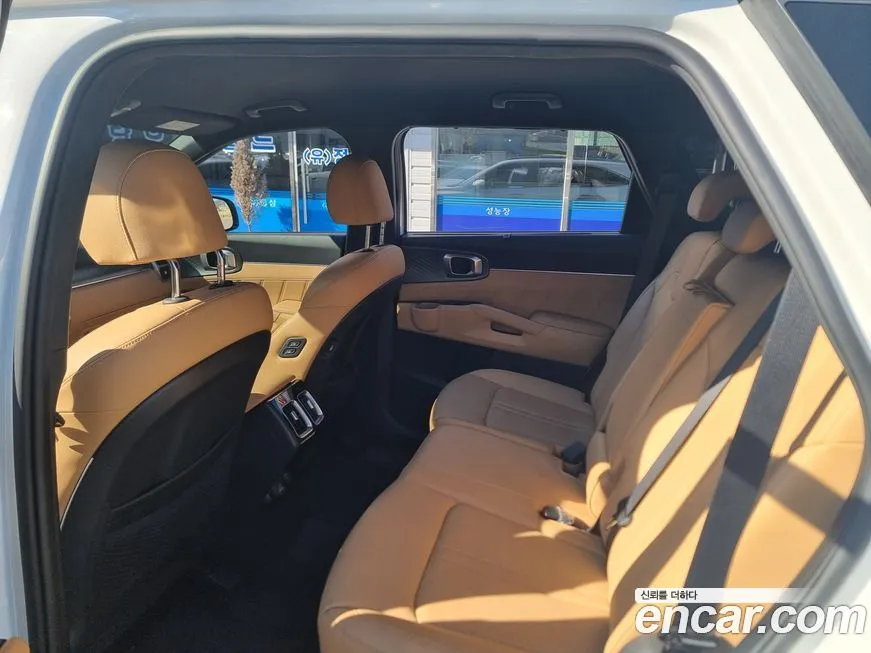 Kia Sorento — фото 5