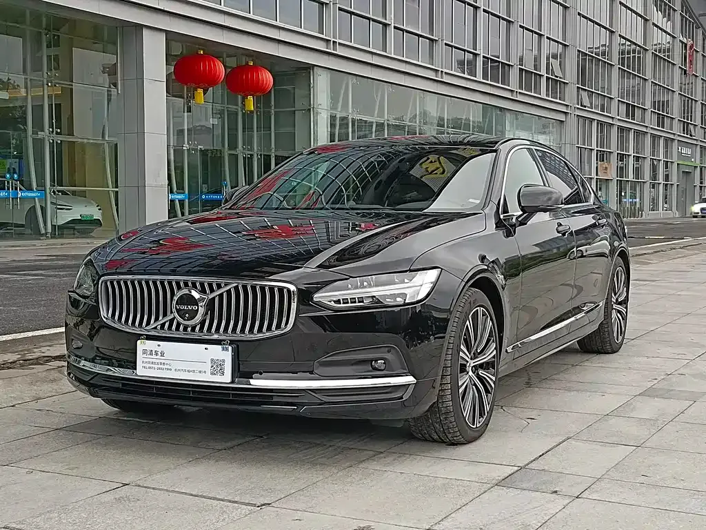 Volvo S90 — фото 1