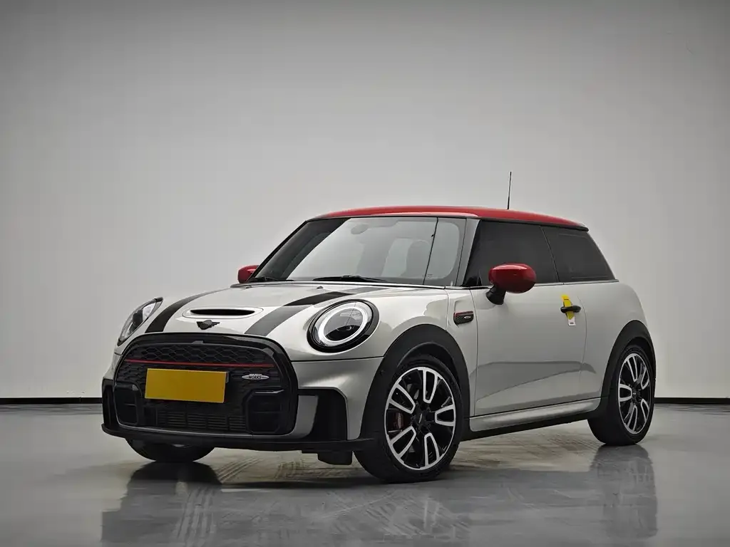 MINI JCW (John Cooper Works) — фото 1