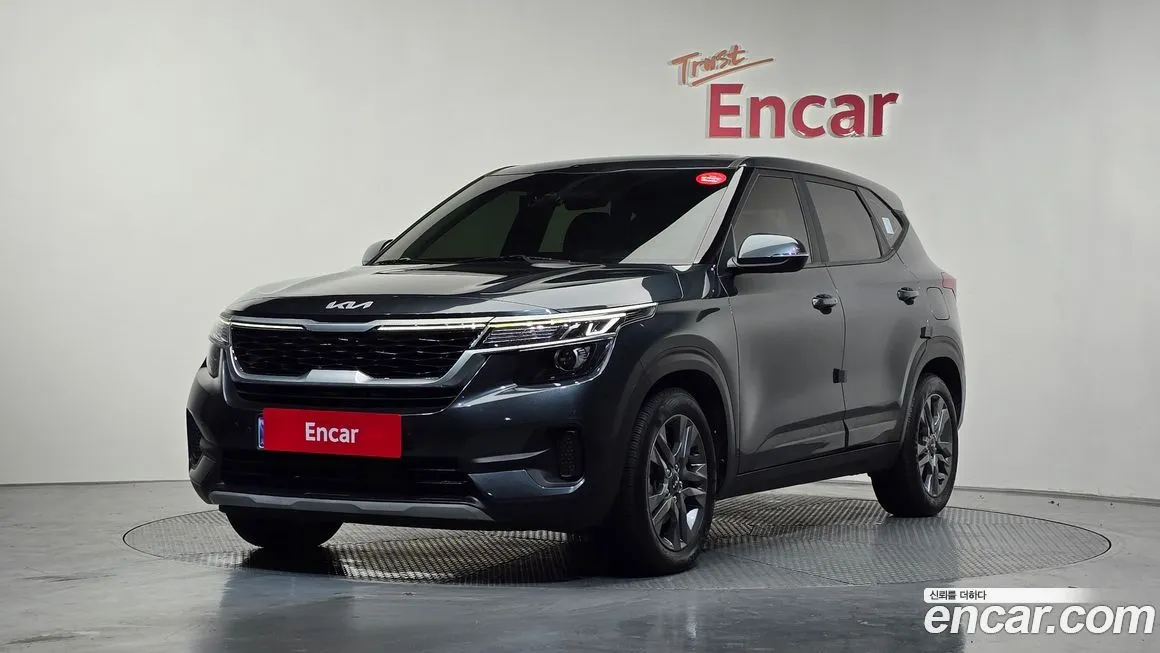 Kia Seltos — фото 1