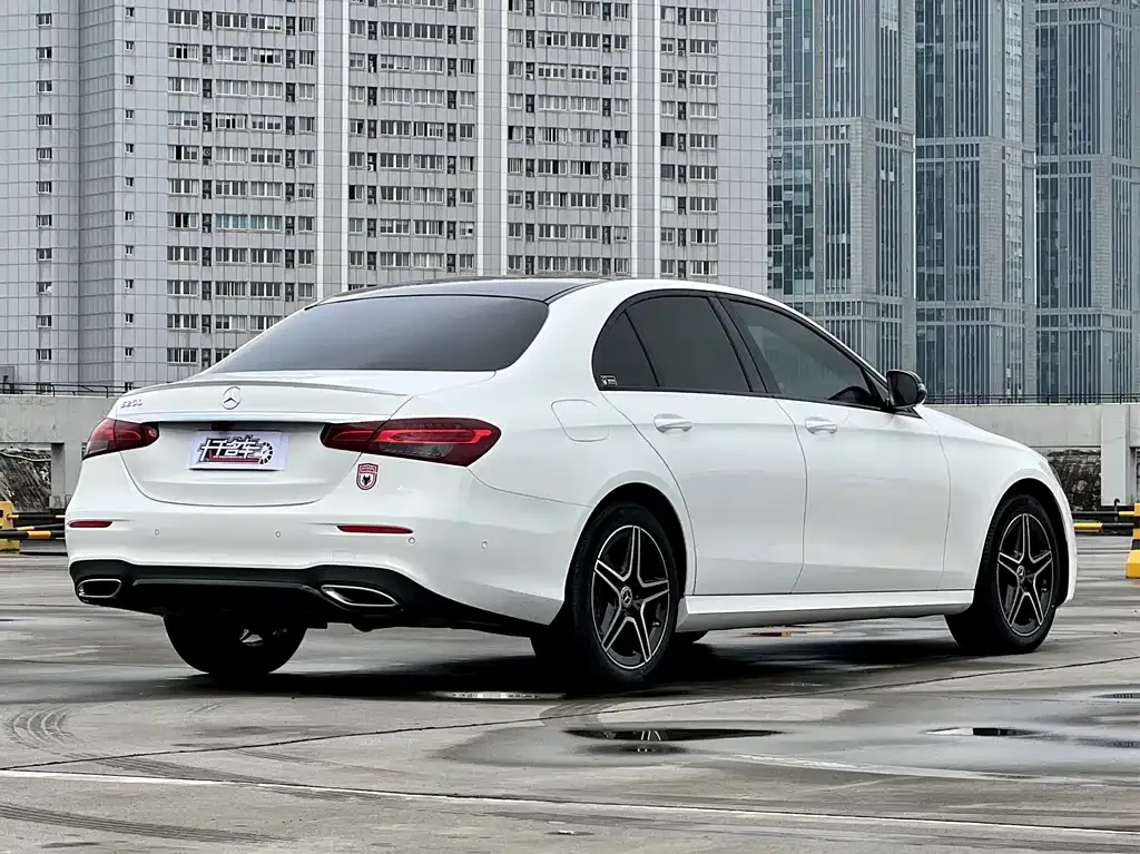 Mercedes-Benz E-Class (Import) — фото 6