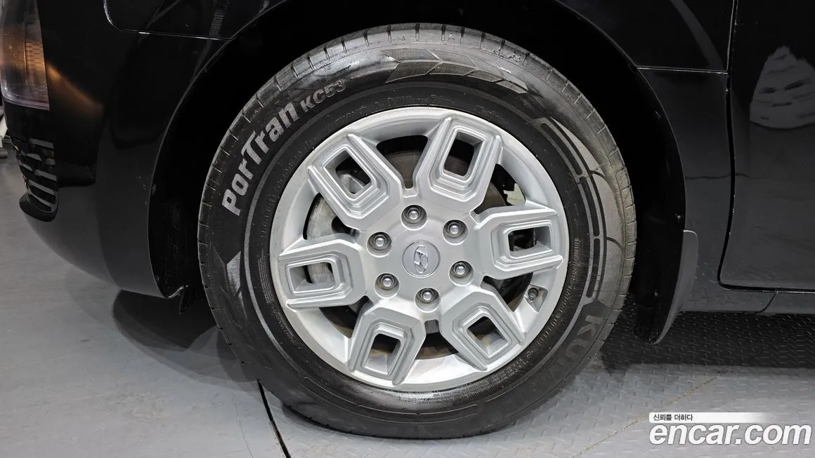 Hyundai Staria — фото 8