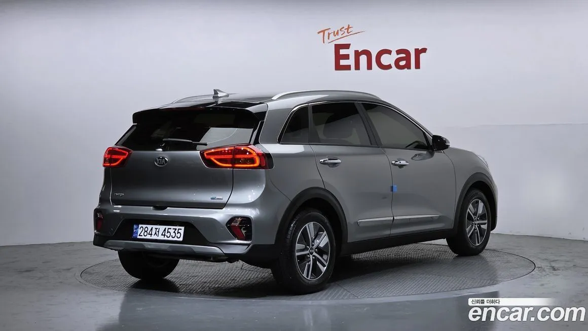 Kia Niro — фото 2