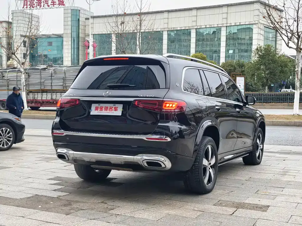 Mercedes-Benz GLS — фото 8