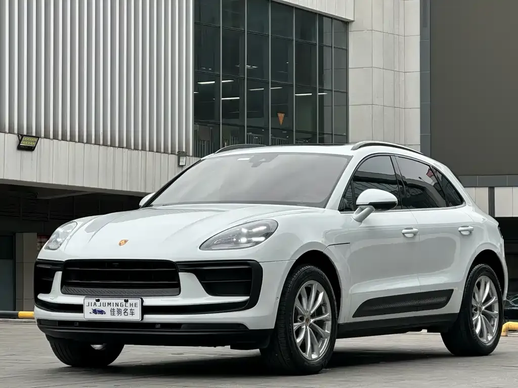 Porsche Macan — фото 1