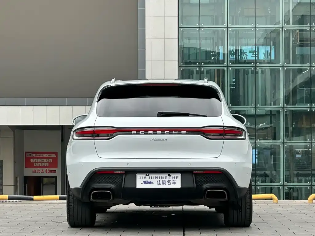 Porsche Macan — фото 7