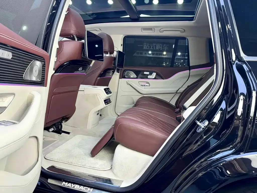 Mercedes-Benz GLS — фото 5