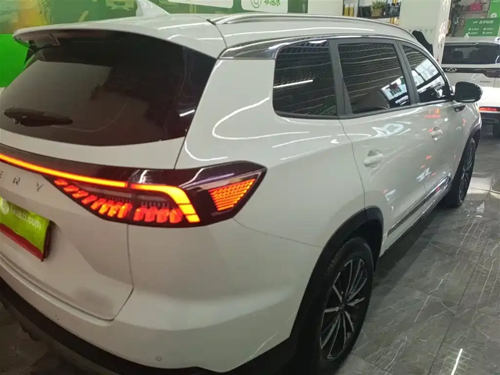 Chery Tiggo 8 PRO — фото 10