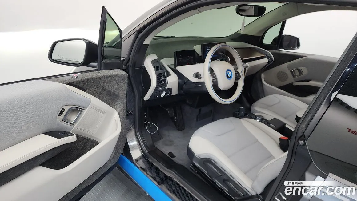 BMW i3 — фото 8