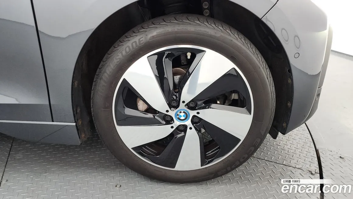 BMW i3 — фото 9