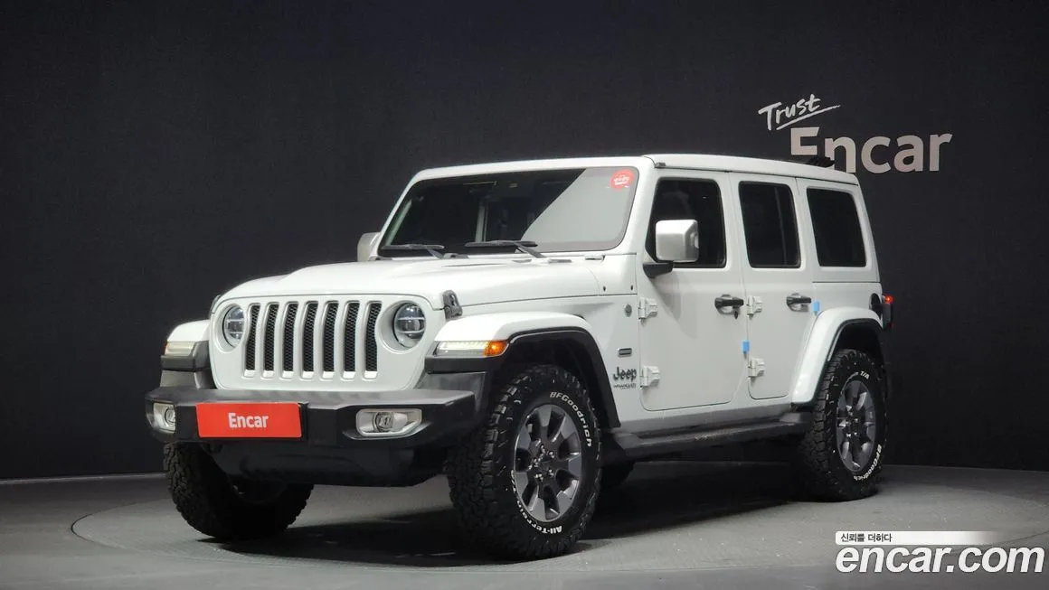 Jeep Wrangler — фото 1