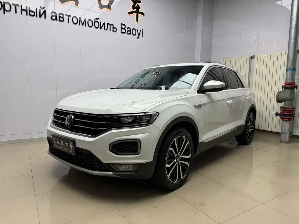 Volkswagen T-Roc — фото 1