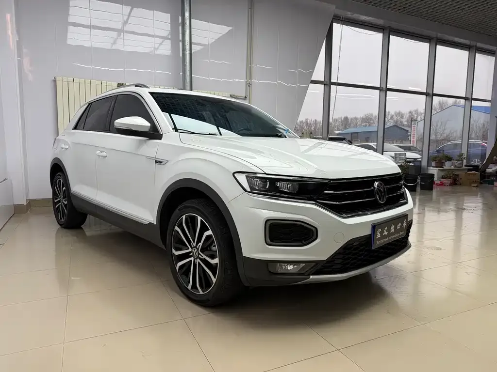 Volkswagen T-Roc — фото 3