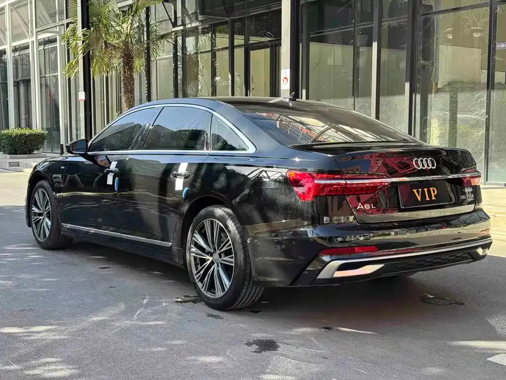 Audi A6L — фото 6