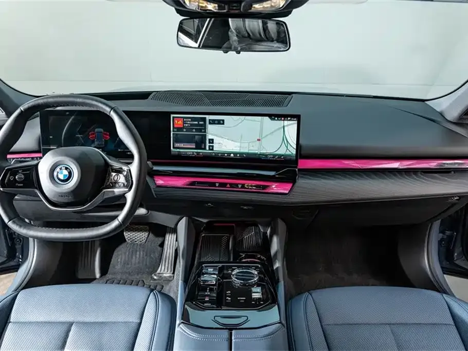 BMW i5 — фото 9