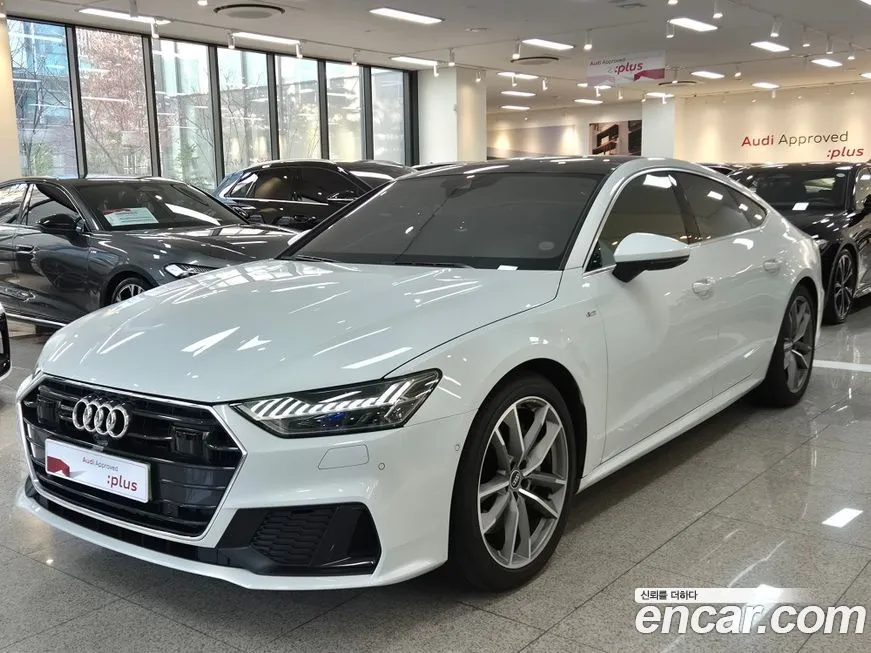Audi A7 — фото 1