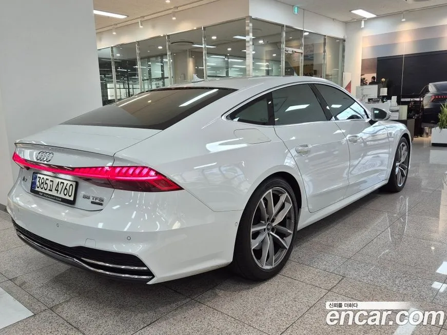 Audi A7 — фото 7