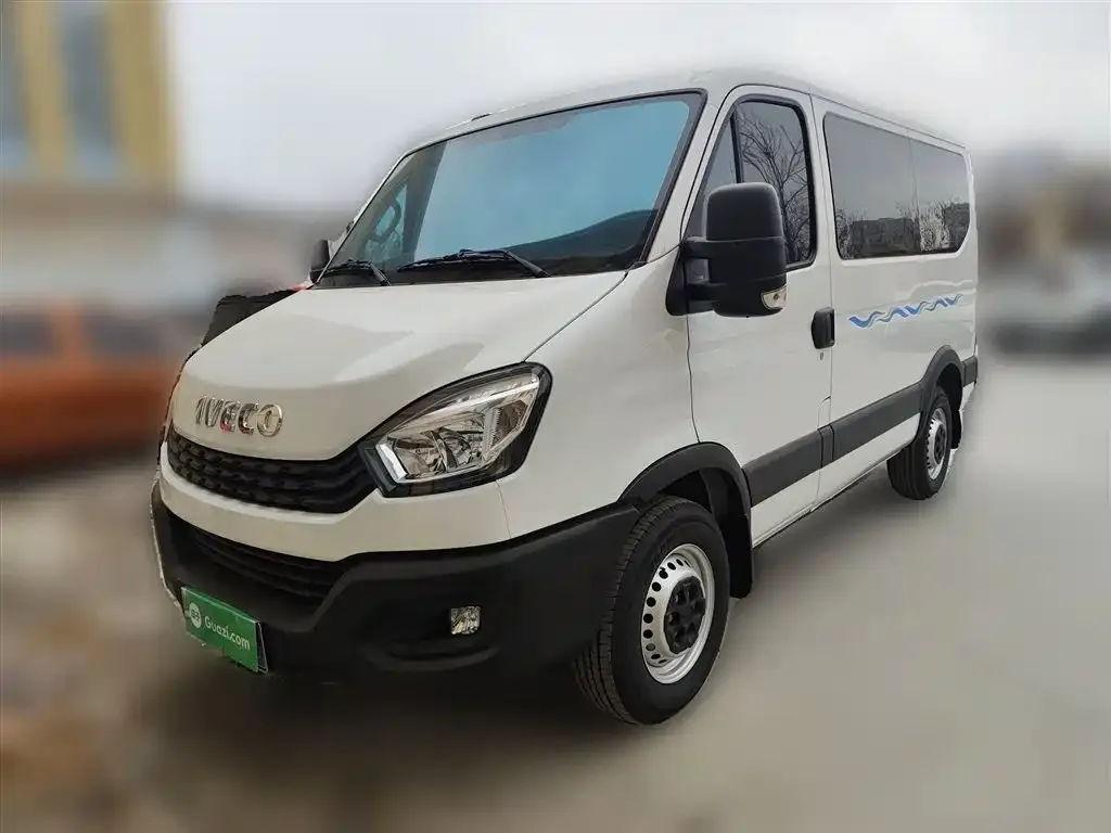 IVECO Ousheng — фото 2