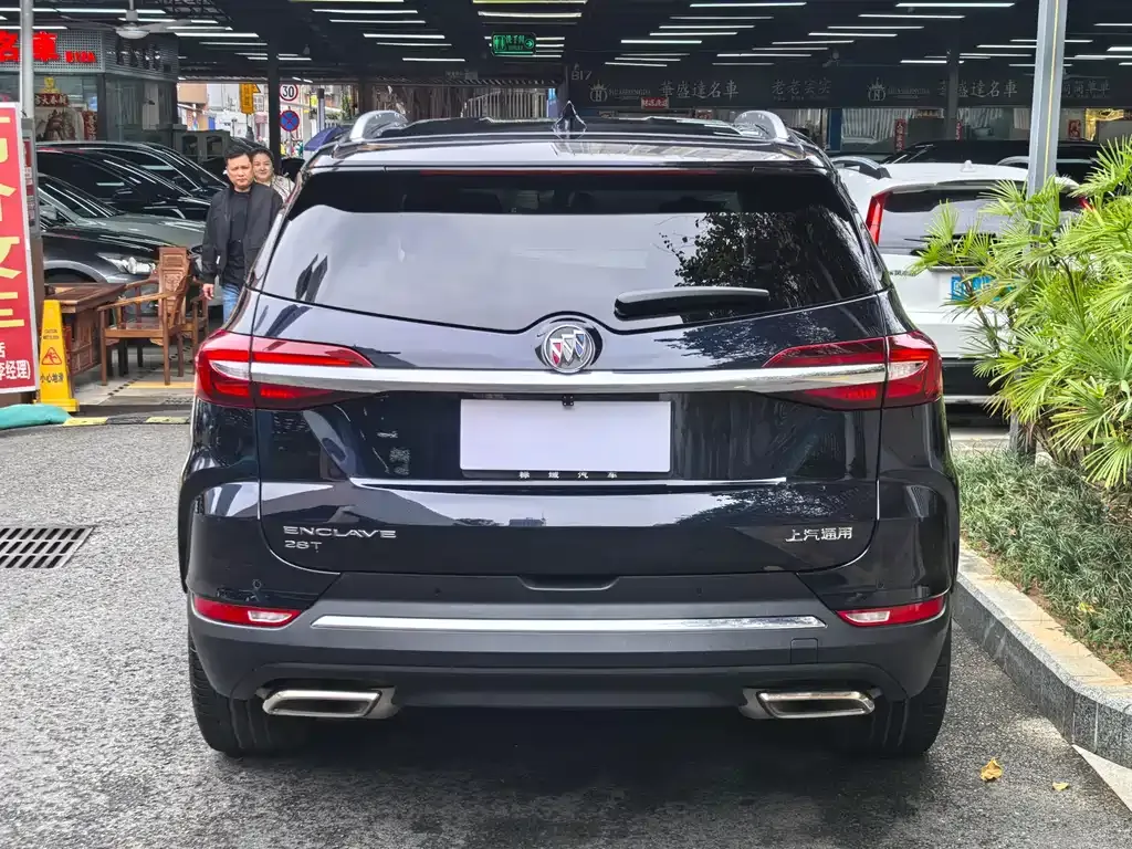 Buick Enclave — фото 4