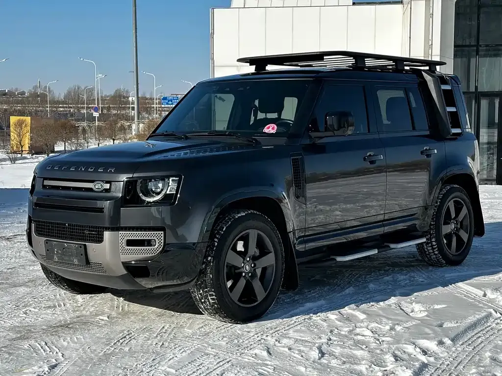 Land Rover Defender — фото 1