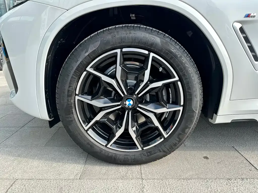 BMW X3 — фото 10