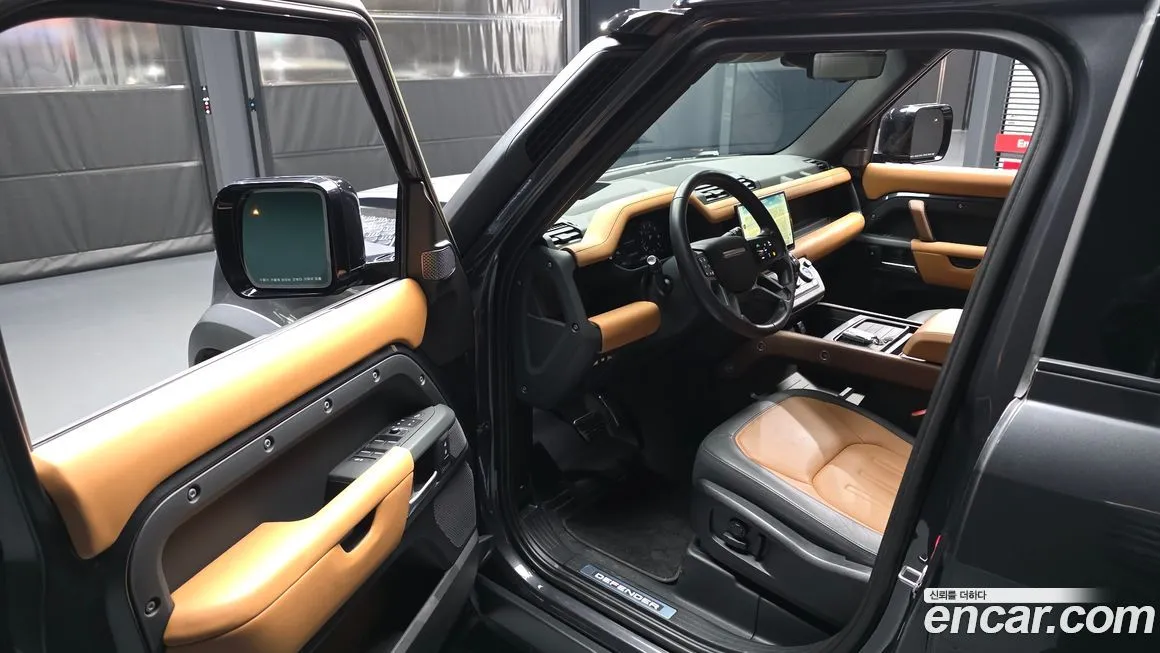 Land Rover Defender — фото 10