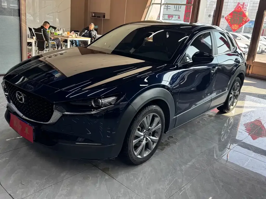 Mazda CX-30 — фото 1