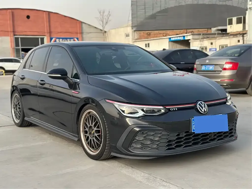 Volkswagen Golf GTI — фото 6