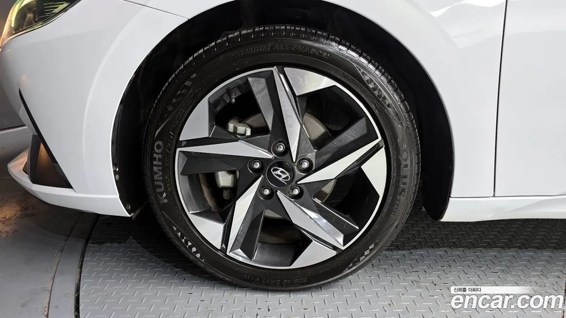 Hyundai AVANTE — фото 9