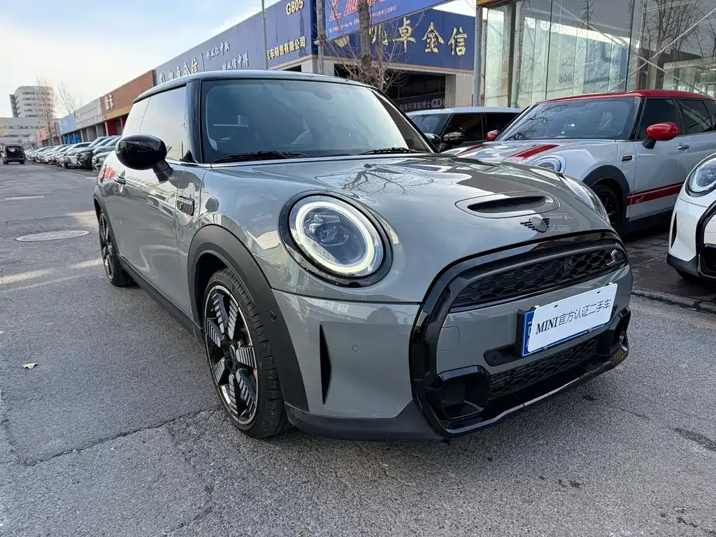 MINI Cooper (3-door) — фото 1